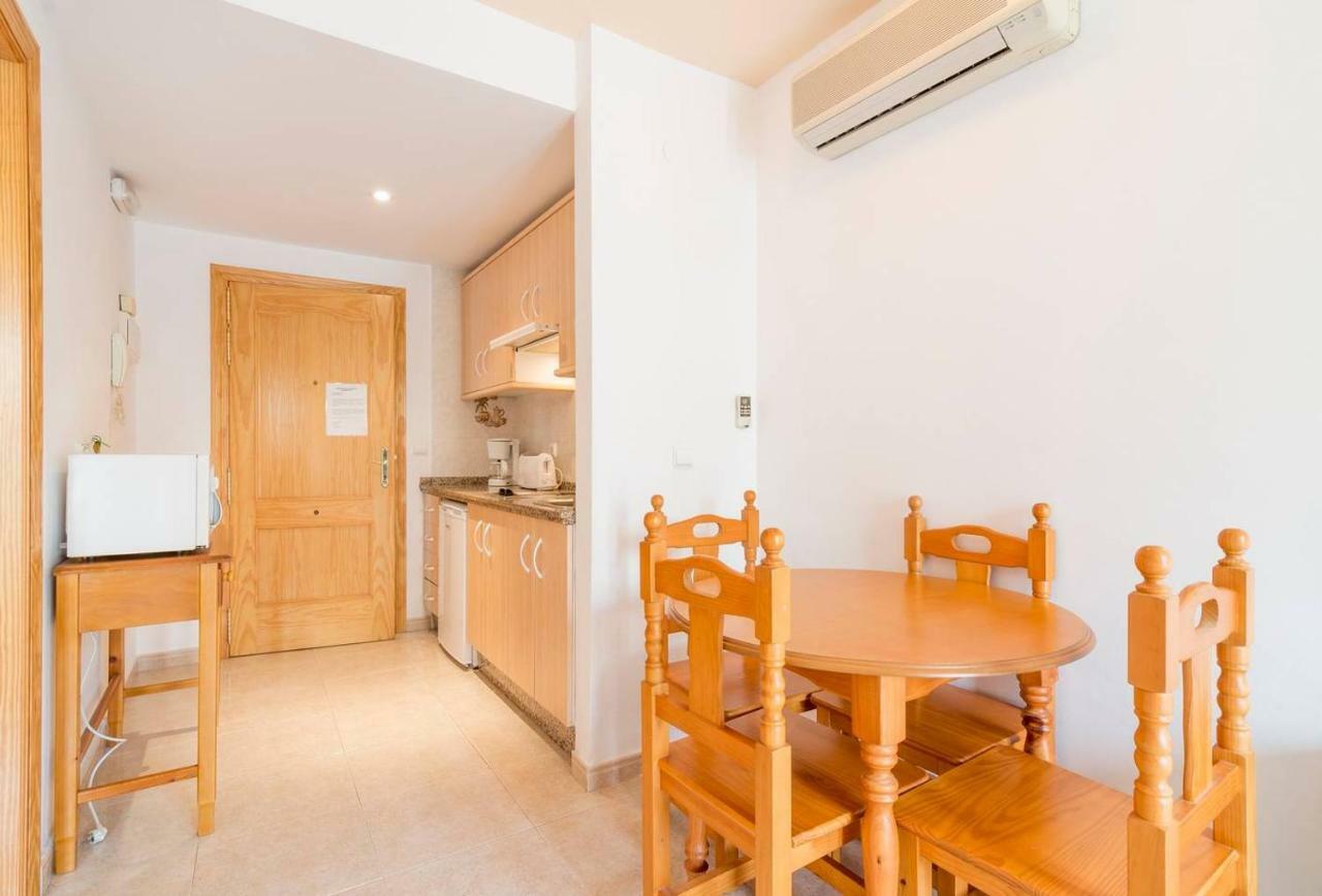 Apartamentos Vicenta Carihuela By Playa Miguel Torremolinos Exteriér fotografie